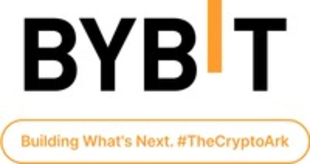 Crypto in Chaos? Why Investors Are Running to “Digital Gold”
