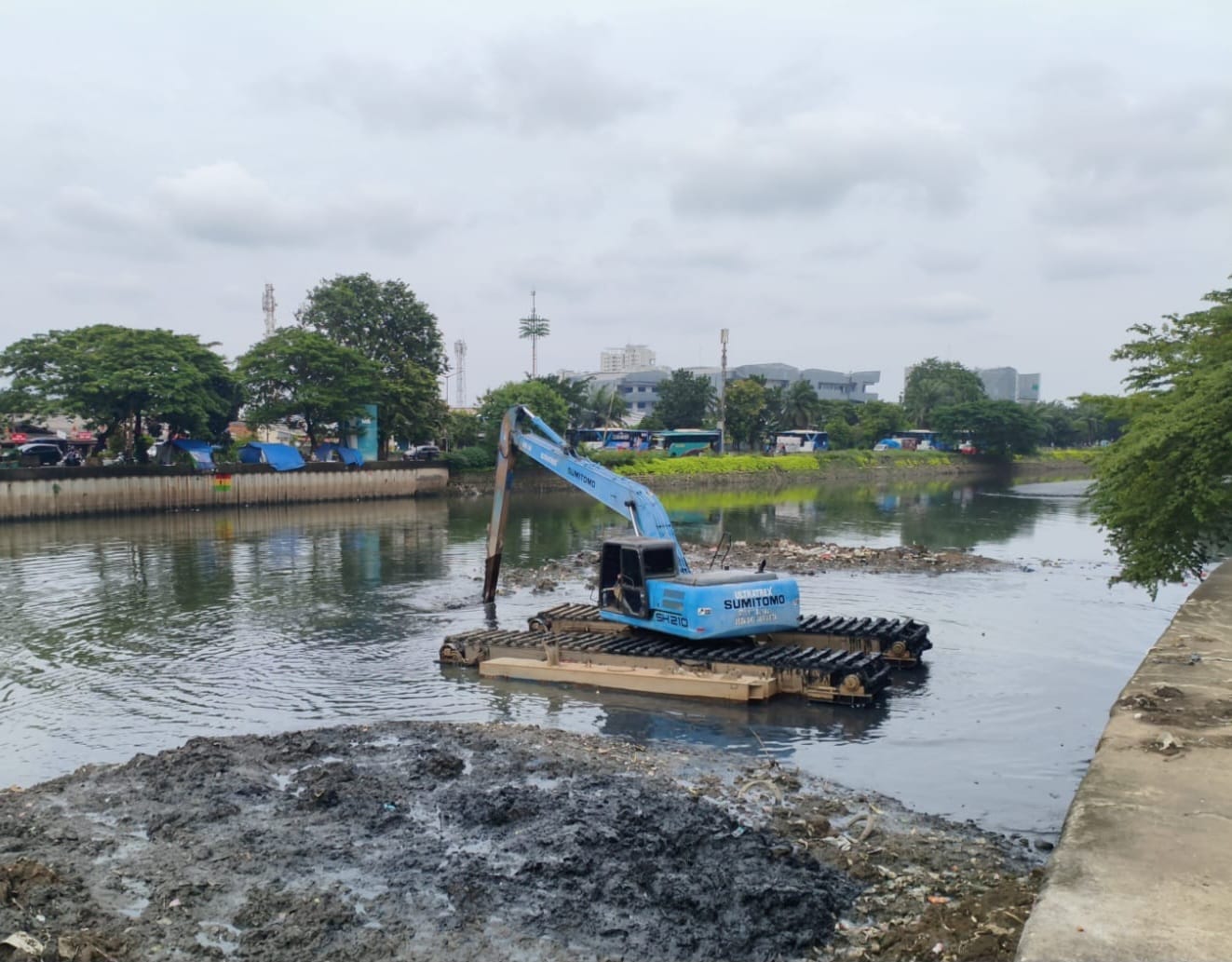Braces for Extreme Weather: City Deploys Massive Pump Fleet and Accelerates Reservoir Dredging