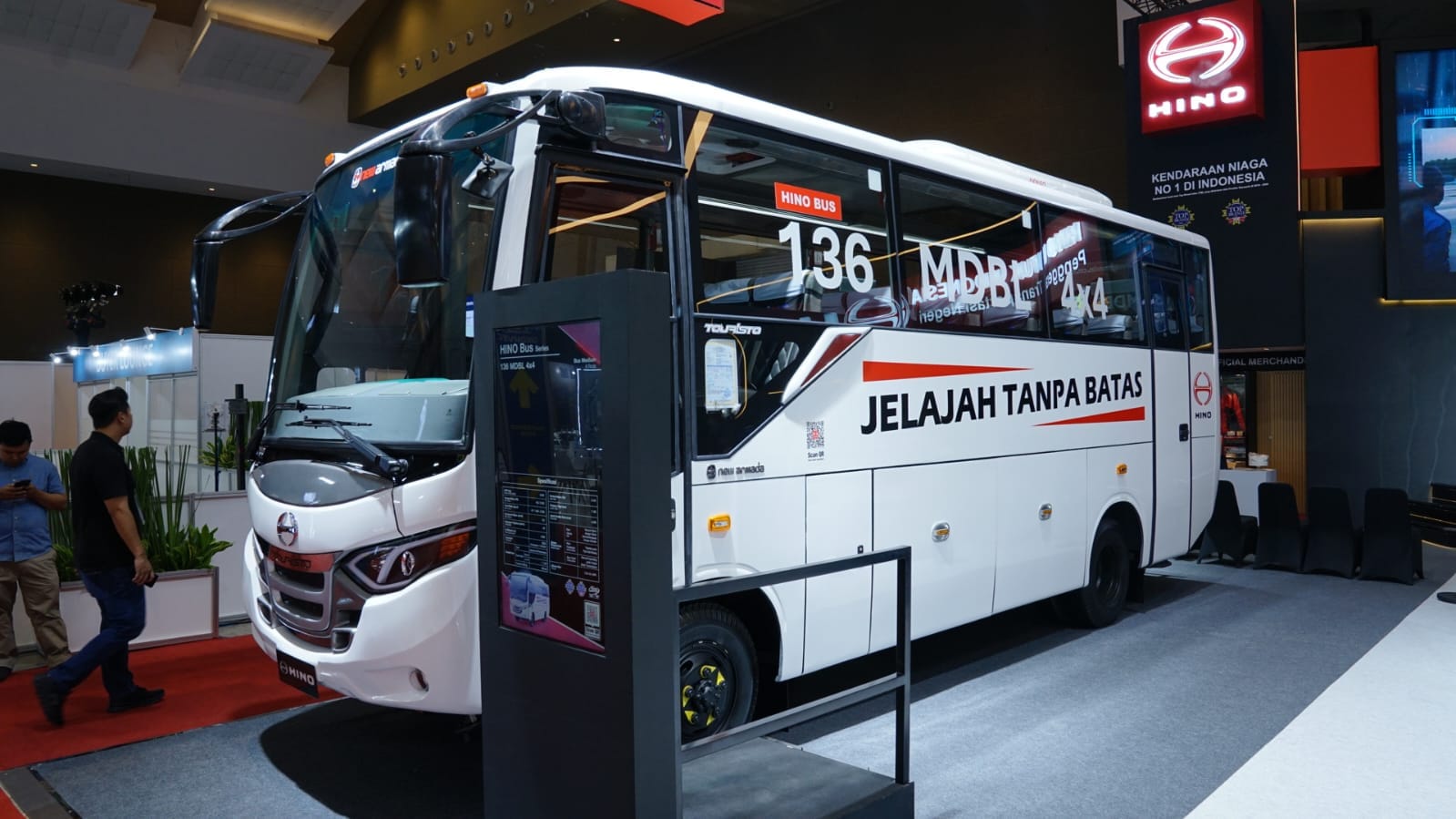 Hino Unveiled Bus 136 MDBL 4×4 at GIICOMVEC 2026 for Heavy-Duty Operations