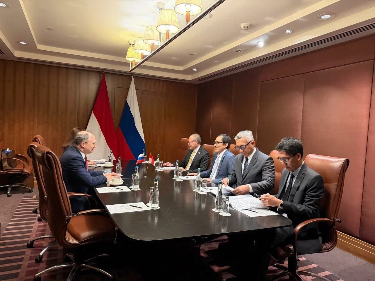 Indonesia and Russia Strengthen Strategic Industrial Cooperation at Saint Petersburg Forum