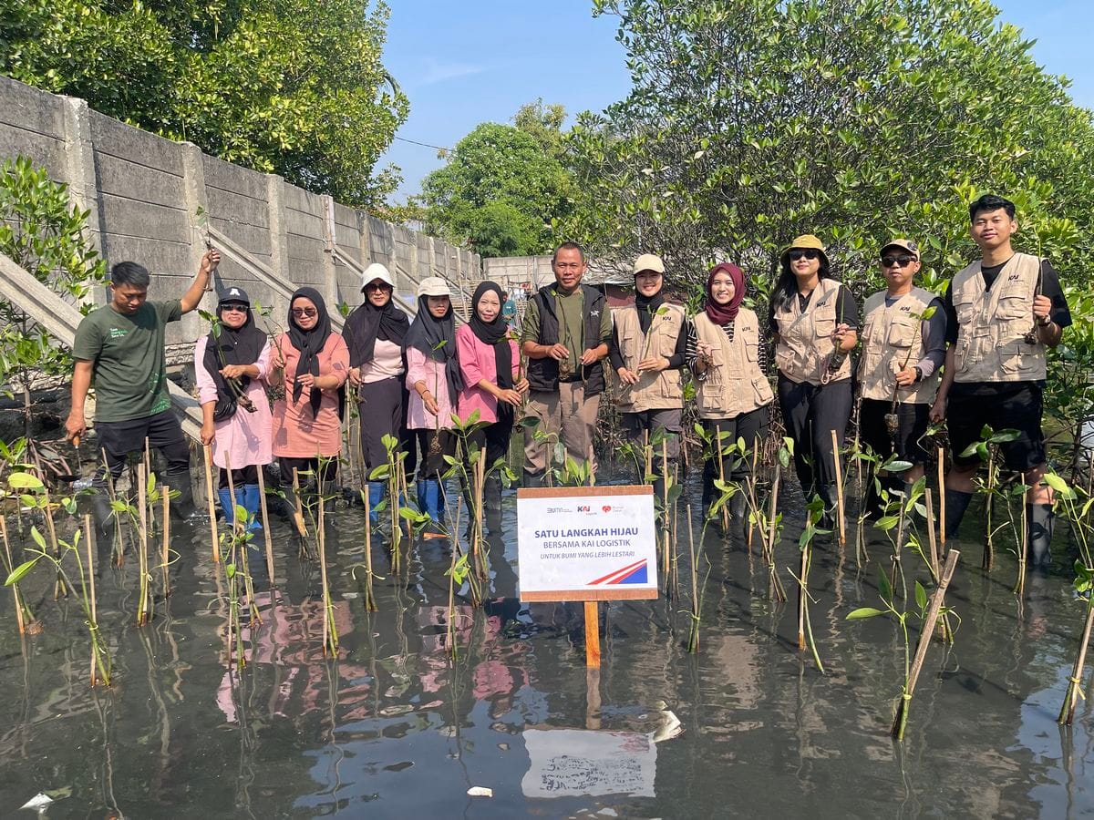 KAI Logistik Plants 270 Mangroves in Marunda