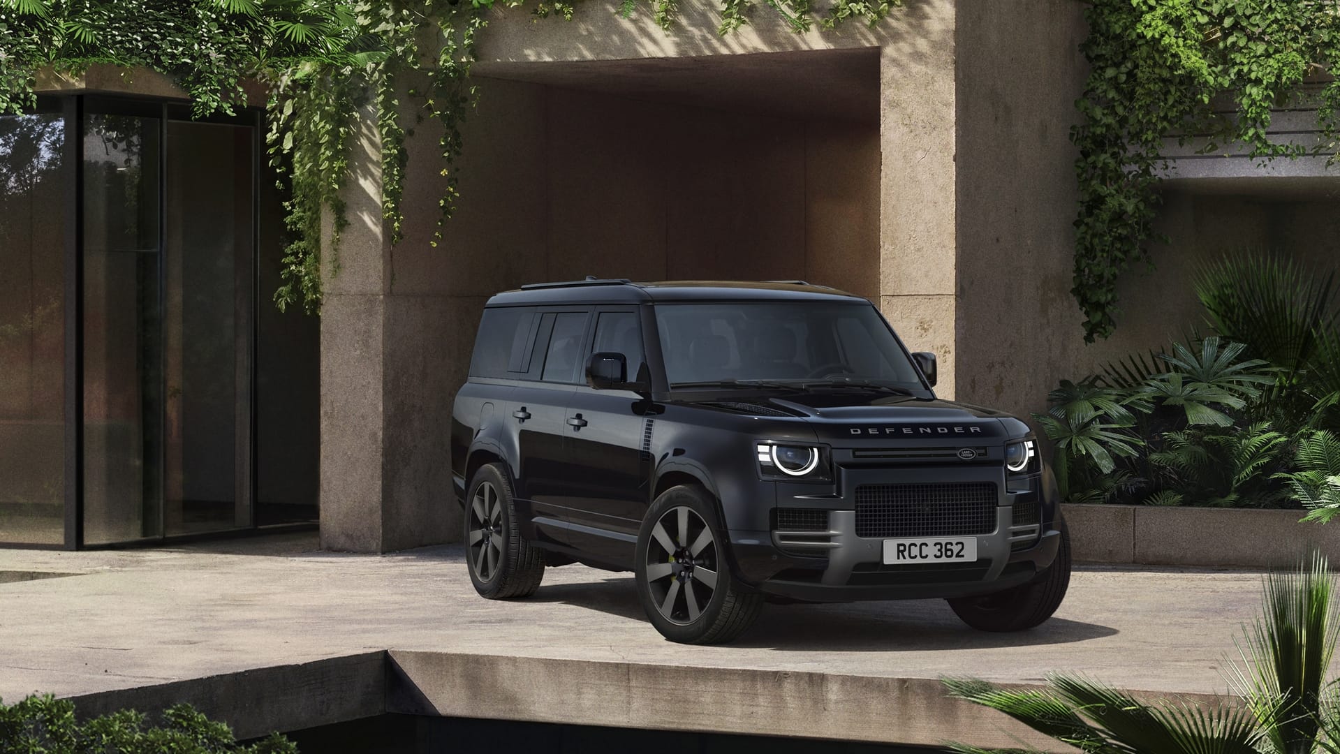 Defender Expands SUV Lineup With New Vertex Variant and Six-Seat Defender 110