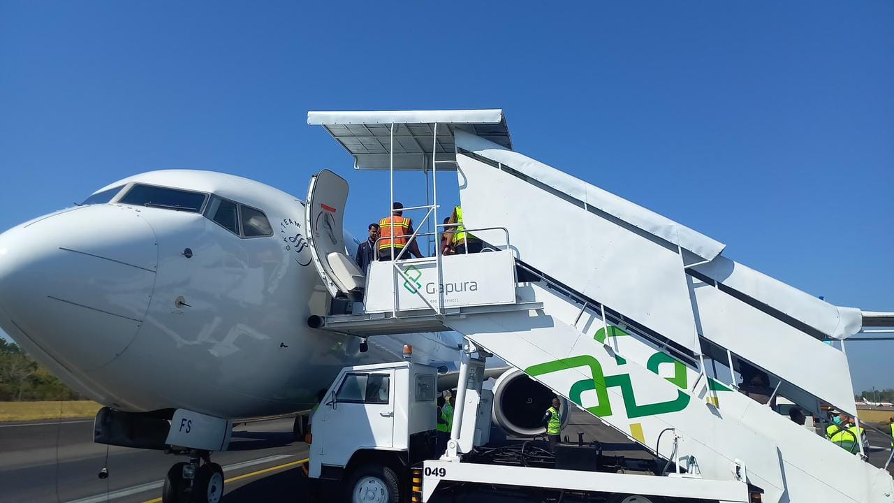 Ministry of Transportation Says Garuda Indonesia Plane Tire Burst After Takeoff