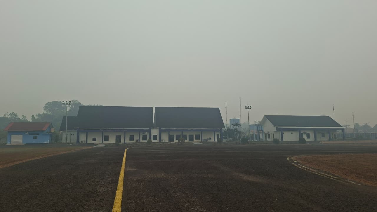 Forest Fires Disrupt 1,673 Domestic Flights in Indonesia